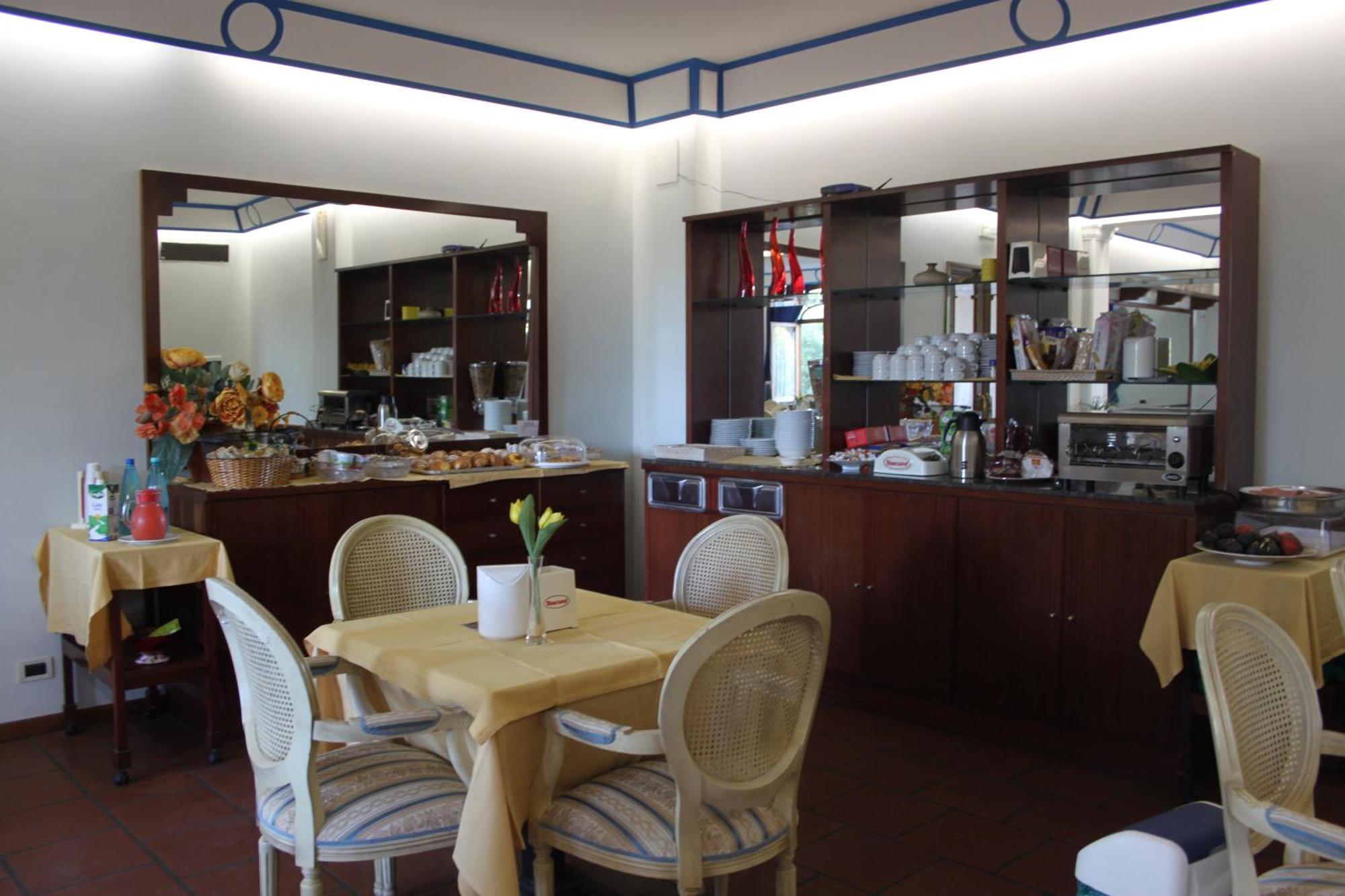 Hotel Girasole Civitanova Marche Εξωτερικό φωτογραφία