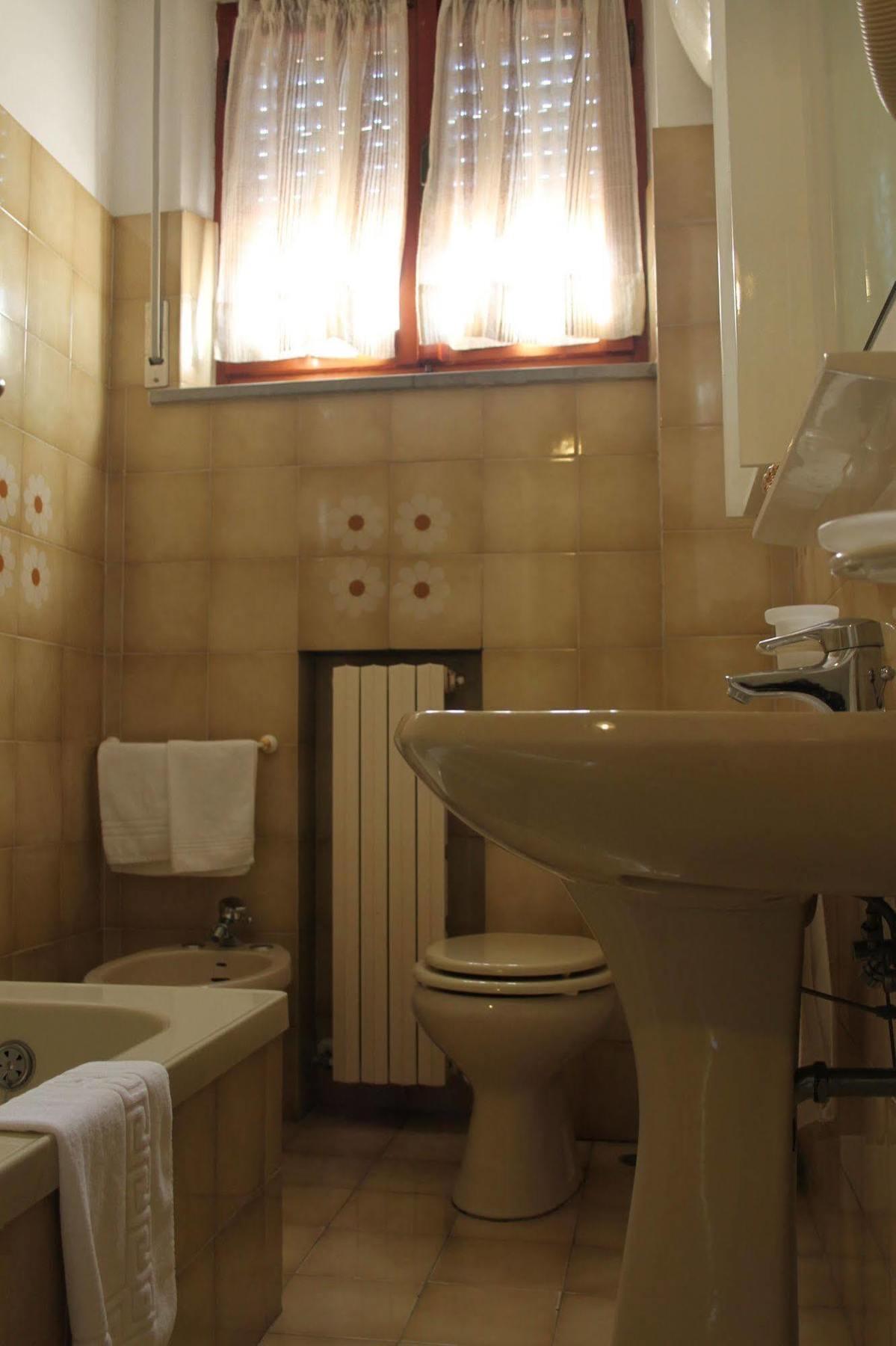 Hotel Girasole Civitanova Marche Εξωτερικό φωτογραφία