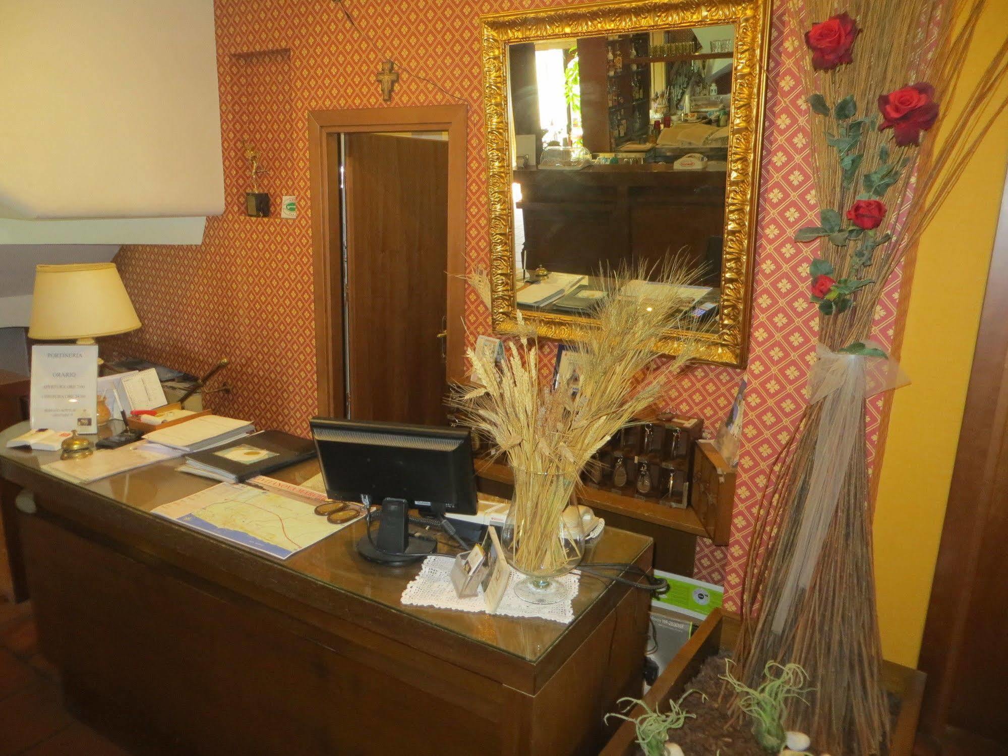 Hotel Girasole Civitanova Marche Εξωτερικό φωτογραφία